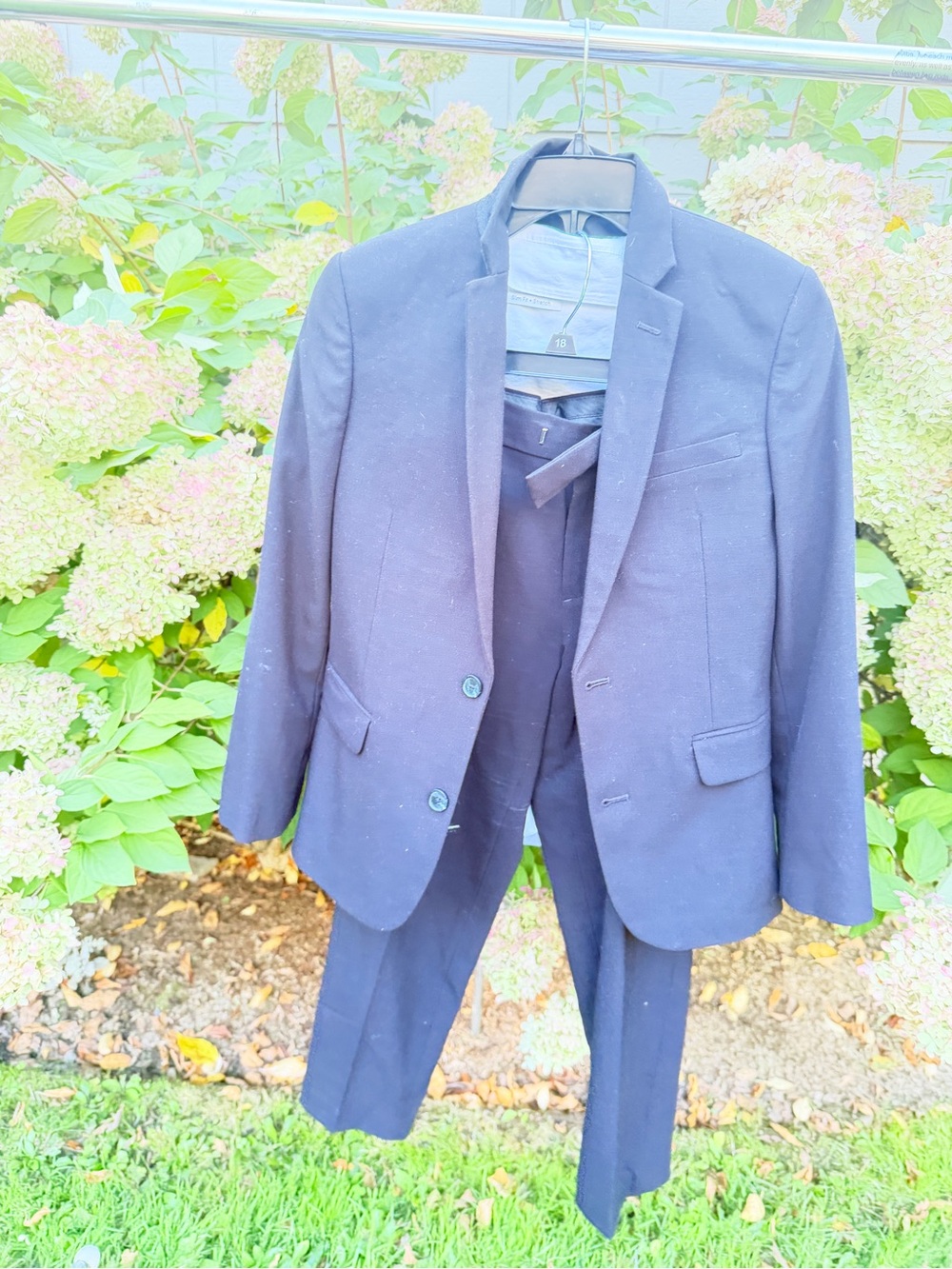Calvin Klein Navy Two-Piece Men's Suit Jacket & Trousers & shirt